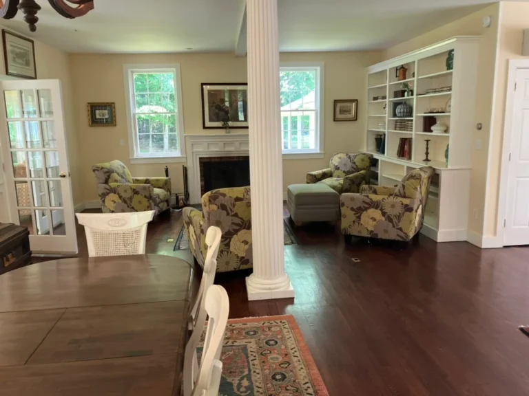 DFD33BF3-31C8-4867-834F-B04801B125E0_1_105_c